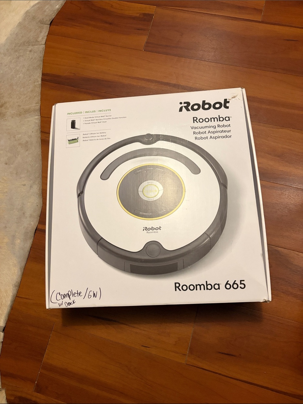 iRobot Roomba 665 Robot Vacuum - White with Gray Accents